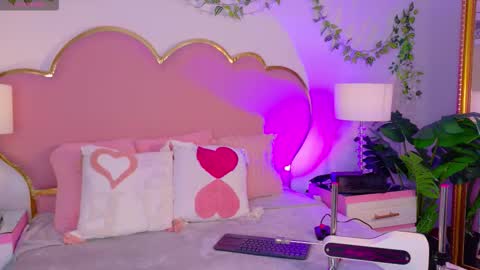 Welcome Im yosein  Your love is my passion activate it with your tips and enjoy with me online show from 22, 12, 2025