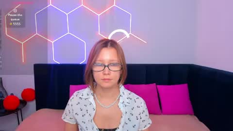 Emma 3 online show from 21, 4, 2026