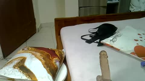 Emma online show from 16, 2, 2025