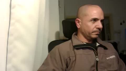 Snapshot of emmagold123 chatting on 18, 1, 2026 Ariel online show from 18, 1, 2026