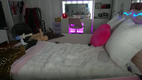 emmagray01 online show from 4, 2, 2026