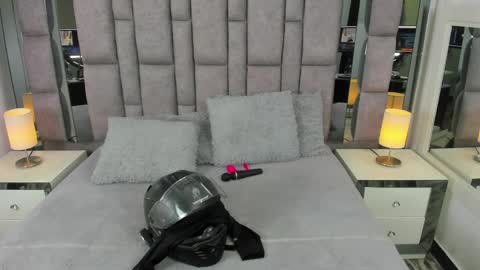 Snapshot of emmahill1 chatting on 23, 5, 2026 EMMA HILL online show from 23, 5, 2026