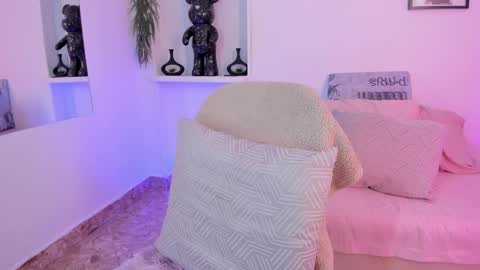 emmajohanson online show from 7, 1, 2026