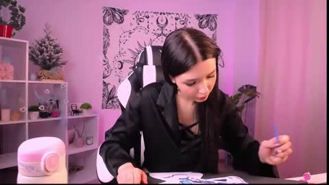 Snapshot of emmakeam_ chatting on 27, 12, 2024 Emma online show from 27, 12, 2024