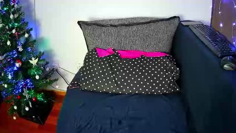 emmakros online show from 20, 12, 2024