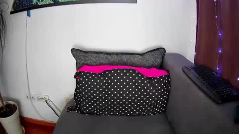 emmakros online show from 8, 2, 2025