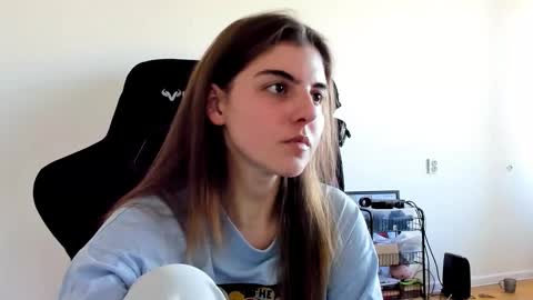 Emma online show from 1, 10, 2025