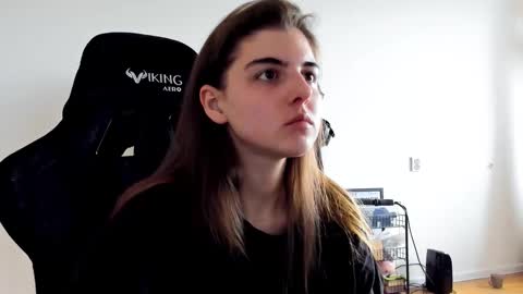 Emma online show from 12, 10, 2025