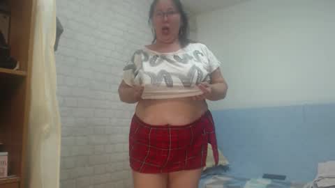 Snapshot of emmasquirt69 chatting on 16, 11, 2025 emmasquirt69 online show from 16, 11, 2025