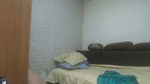 emmasquirt69 online show from 28, 4, 2026