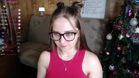 Snapshot of emmatiny chatting on 5, 1, 2025 Mia online show from 5, 1, 2025