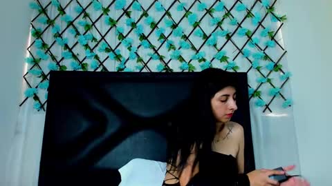  Emma  online show from 26, 1, 2025