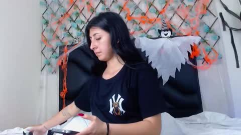  Emma  online show from 1, 11, 2025