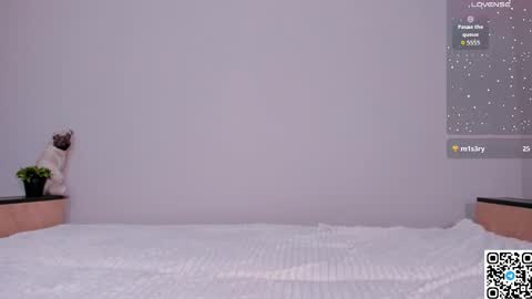 Snapshot of emmelieflorence chatting on 23, 9, 2025 Emmelie online show from 23, 9, 2025