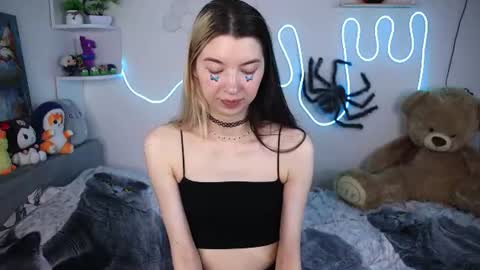 emmie_everly online show from 26, 6, 2026