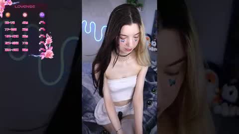 emmie_everly online show from 27, 7, 2026