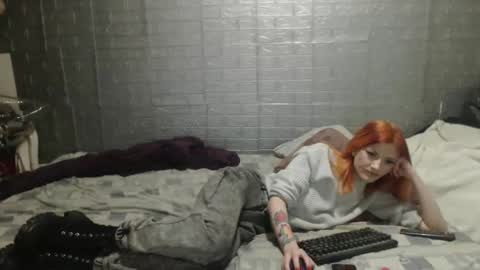 Emmily000 online show from 3, 12, 2024