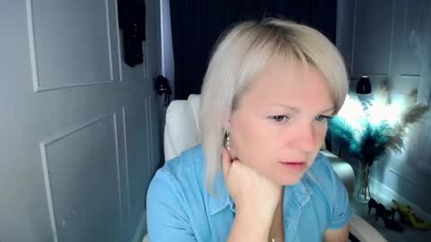 Snapshot of emmmam chatting on 27, 5, 2026 emmmam online show from 27, 5, 2026