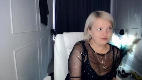 Snapshot of emmmam chatting on 3, 6, 2026 emmmam online show from 3, 6, 2026