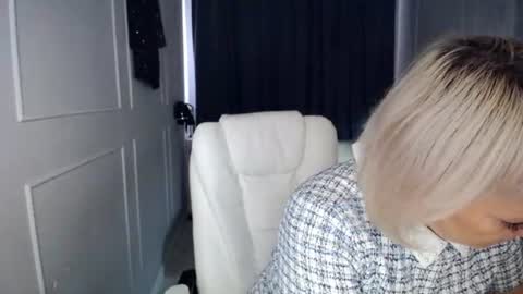Snapshot of emmmam chatting on 9, 6, 2026 emmmam online show from 9, 6, 2026