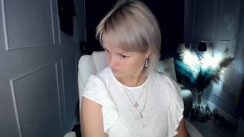 Snapshot of emmmam chatting on 13, 6, 2026 emmmam online show from 13, 6, 2026