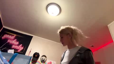 emmwarr1514 online show from 5, 3, 2025