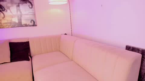 Emmy Heart online show from 3, 2, 2026