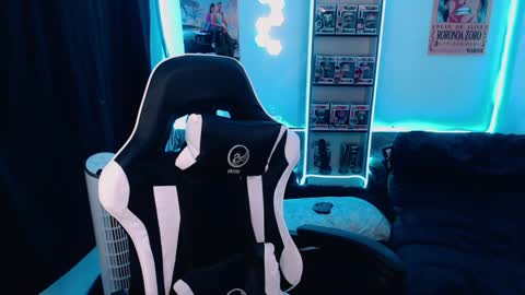 Emmy Ruiz - independent model online show from 29, 1, 2025