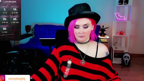 Emmy Bright     50  online show from 28, 1, 2025