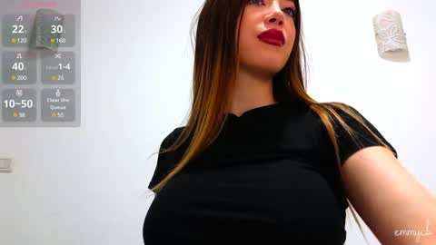 Snapshot of emmycb chatting on 13, 12, 2024 Em online show from 13, 12, 2024