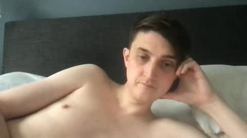 Snapshot of emotionalmotionsickness chatting on 21, 10, 2025 emotionalmotionsickness online show from 21, 10, 2025