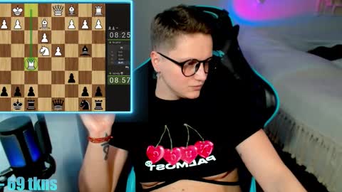 Eva online show from 13, 3, 2026