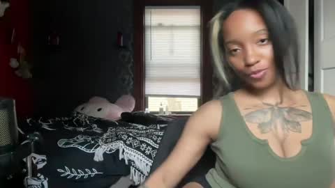 Alyx  online show from 25, 7, 2026