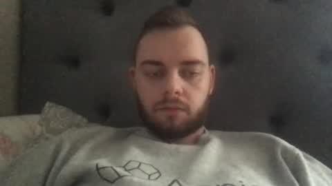 Snapshot of emrelallaren chatting on 14, 11, 2025 emrelallaren online show from 14, 11, 2025