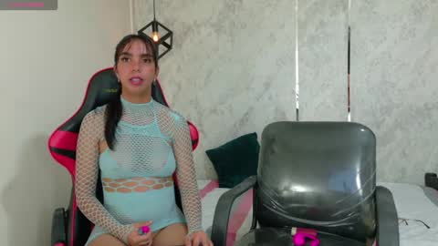 Emy online show from 24, 4, 2026