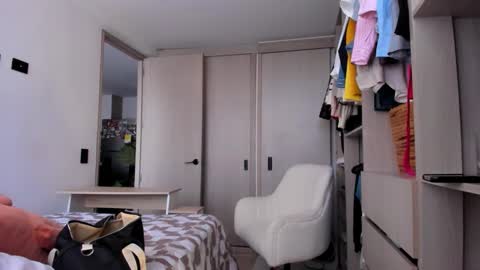 Snapshot of emyconneer chatting on 3, 2, 2025 emyconneer online show from 3, 2, 2025