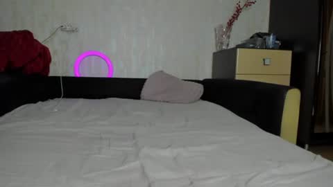 emydeliro online show from 24, 6, 2026