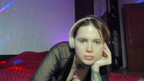 emydeliro online show from 25, 7, 2026