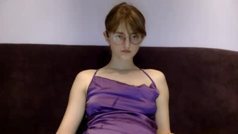Snapshot of emydelore chatting on 2, 8, 2026 emydelore online show from 2, 8, 2026