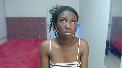 Snapshot of emyfuckhard chatting on 27, 10, 2025 emyfuckhard online show from 27, 10, 2025