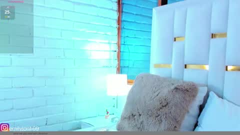 EMYLY  online show from 21, 1, 2025