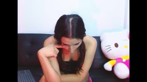 Snapshot of emysofia chatting on 6, 3, 2026 SOFI online show from 6, 3, 2026