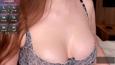 Snapshot of emyylast chatting on 4, 4, 2026 Emy online show from 4, 4, 2026