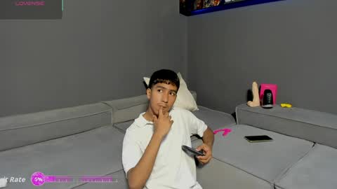Snapshot of ender_h0tt chatting on 2, 6, 2026 Ender online show from 2, 6, 2026