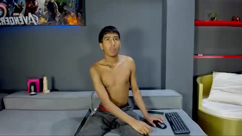 Snapshot of ender_h0tt chatting on 2, 7, 2026 Ender online show from 2, 7, 2026