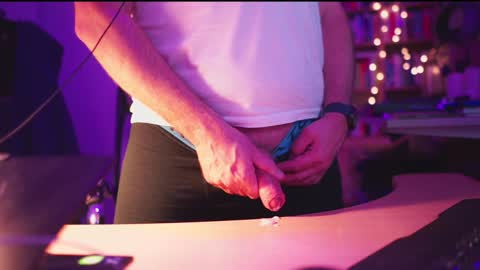 uk online show from 19, 12, 2024