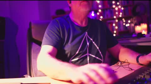 uk online show from 12, 1, 2025