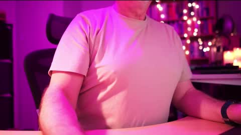 uk online show from 4, 12, 2025