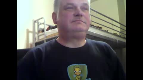 Snapshot of englishguysurrey chatting on 26, 11, 2025 englishguysurrey online show from 26, 11, 2025