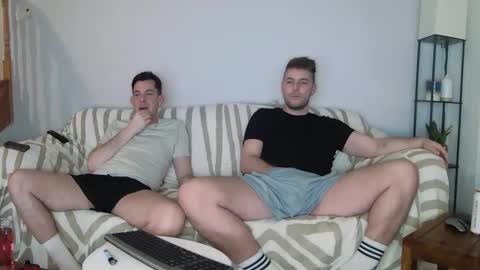 Englishladxxx online show from 20, 2, 2025